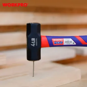 Statybininko plaktukas Workpro Stiklo pluoštas