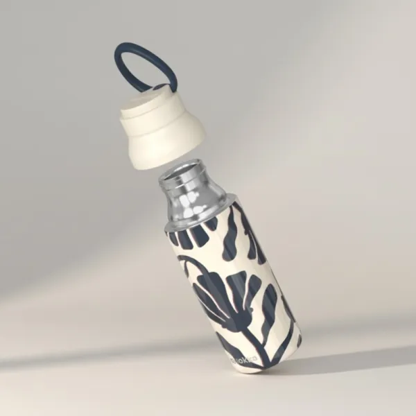 Quokka Echo - 690 ml Stainless Steel Bottle with Silicone Handle (Abstract Leaves)