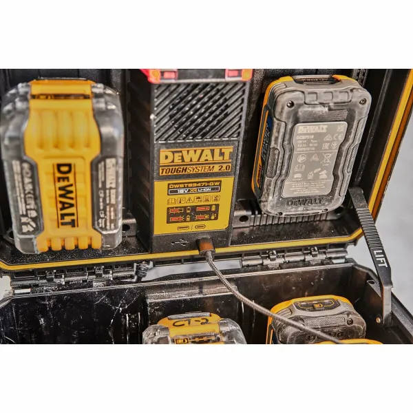 Akulaadija Dewalt DWST83471