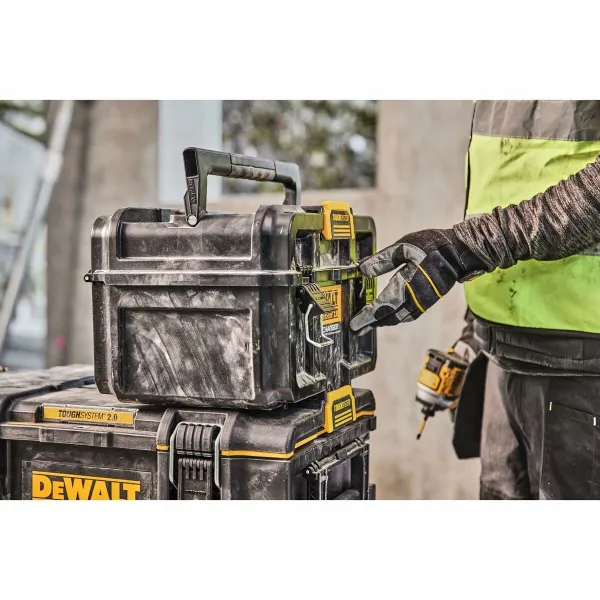 Akulaadija Dewalt DWST83471