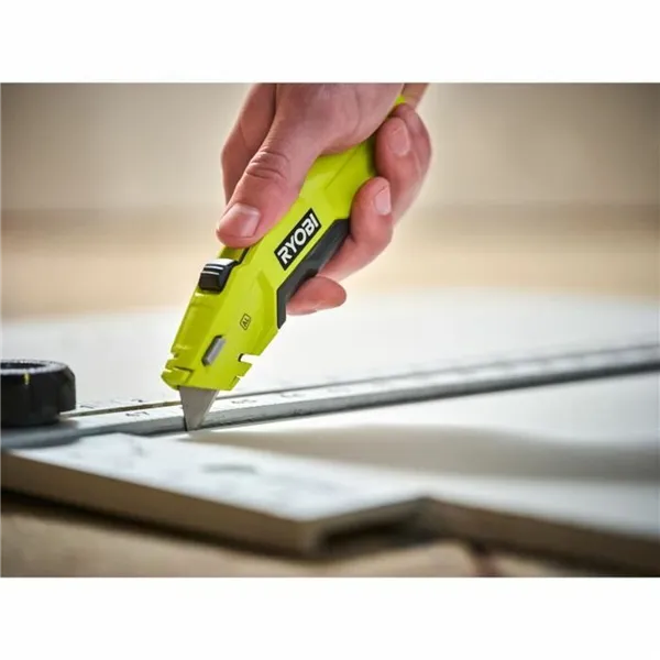 Cutter Ryobi Green Plastic