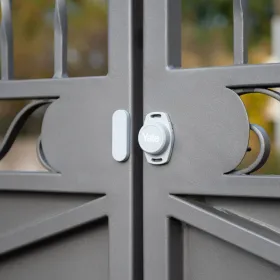 Smart Sensor for Doors and Windows Yale 05/102320/BW