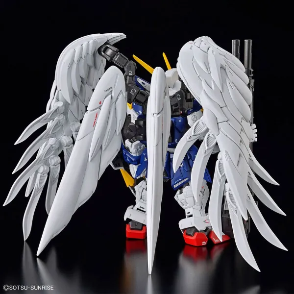 Коллекционная фигура Bandai MGSD WING GUNDAM ZERO EW Пластик Анимация и аниме