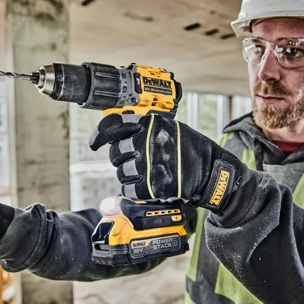 Urbja un piederumu komplekts Dewalt DCD805E2T-QW 18 V 90 nm