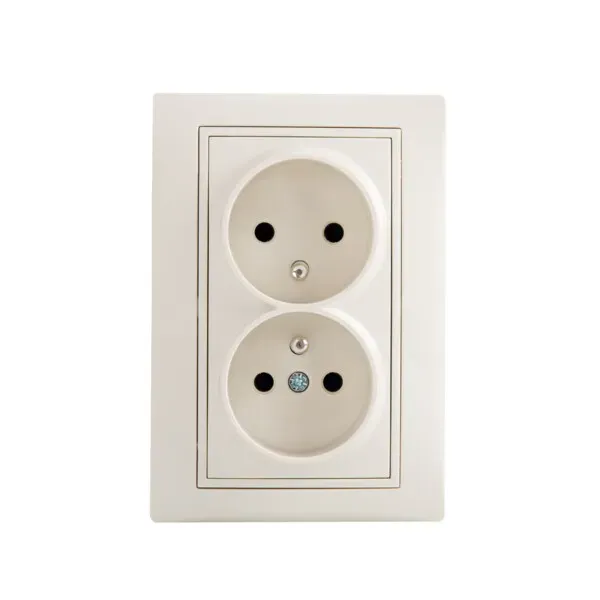 Type E double power socket, complete, with contact protection DOMO