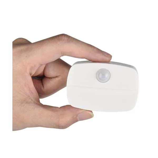 LED-yövalo liiketunnistimella Izoxis 22090