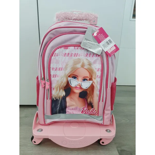 Kooliseljakott Barbie