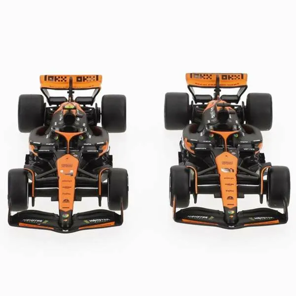 Set of 2 Cars McLaren F1 1:43 Black