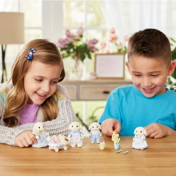 Аксессуары для кукольного домика Sylvanian Families 5735 Flora Rabbit family