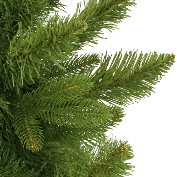 Adatu materiāls: Eko plēve + PE zariņi Ziemassvētku eglītes augstums 90 cm (mērot no zemes) Zaļās daļas augstums:
