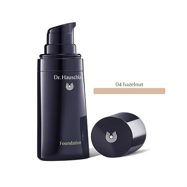 Dr Hauschka Fundation 04 Hazelnut 30ml