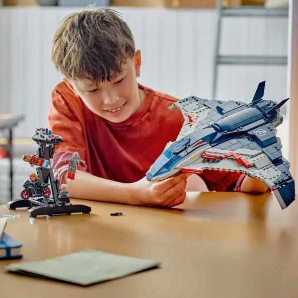 Строительный набор Lego 76325 Age of Ultron Quinjet 1131 Предметы