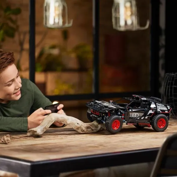 Строительный набор Lego Audi RS Q e-tron Разноцветный