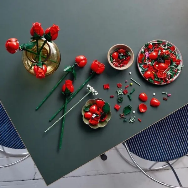 Statybos rinkinys Lego 10328 Bouquet of Roses Spalvotas 822 Dalys