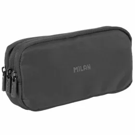 Pussukka Milan Musta