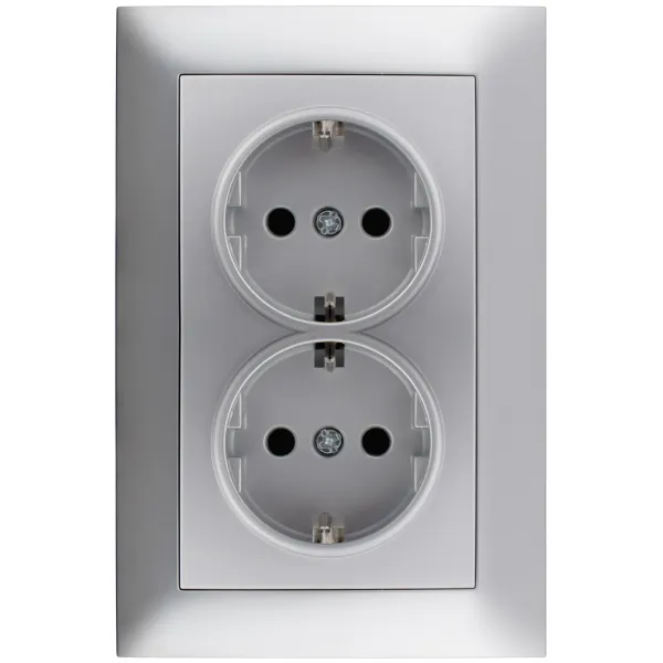 Arnold Recessed wall socket 2x earthed Silver