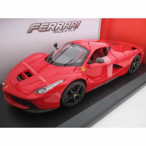 Автомобиль Bburago Ferrari 1:18