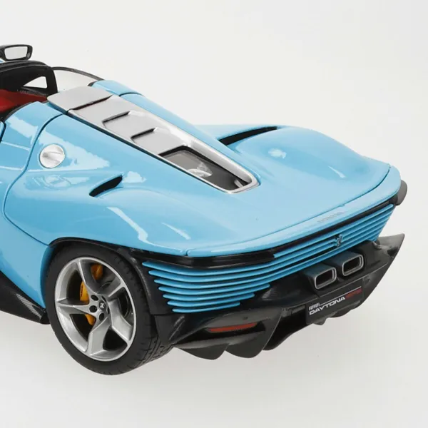 Автомобиль Bburago Ferrari Daytona SP 1:18
