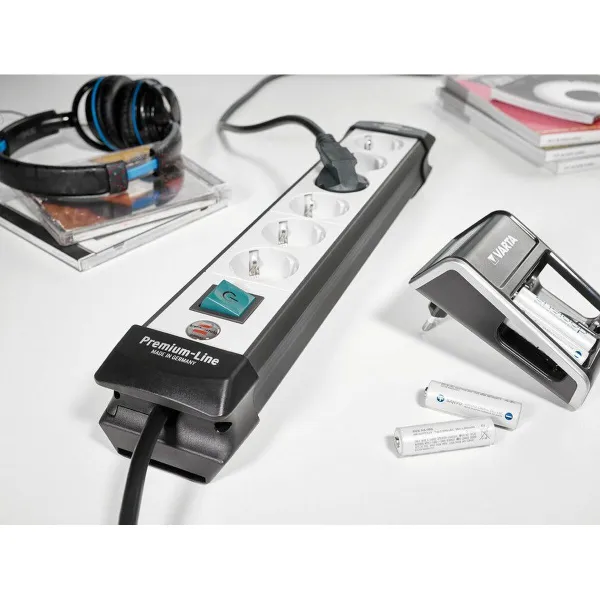 4-socket plugboard with power switch Brennenstuhl Premium-Line 3600 W (1,8 m)