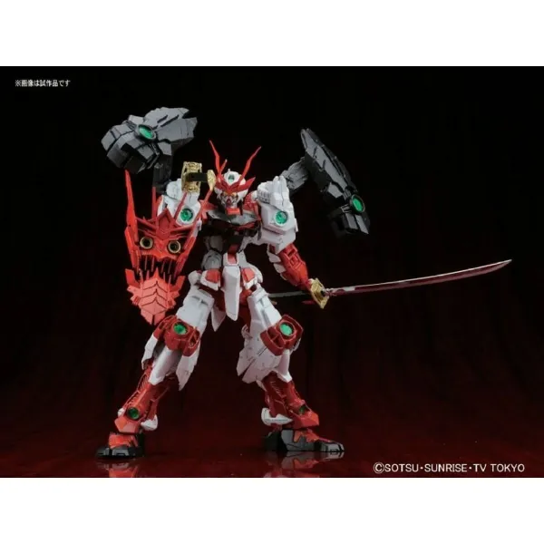 Коллекционная фигура Bandai MG 1/100 SENGOKU ASTRAY GUNDAM BL