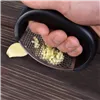 KI0045 GARLIC CUTTER