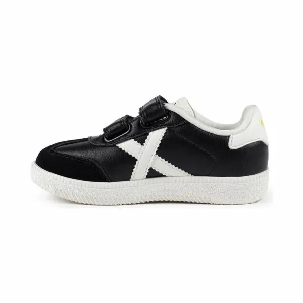 Sports Shoes for Kids Munich Mini Astro Black