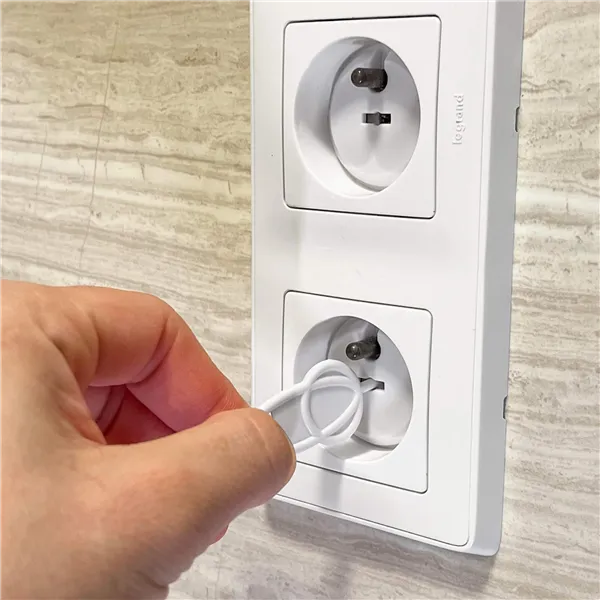 HA5136 ELECTRICAL SOCKET PROTECTION 12 PCS.