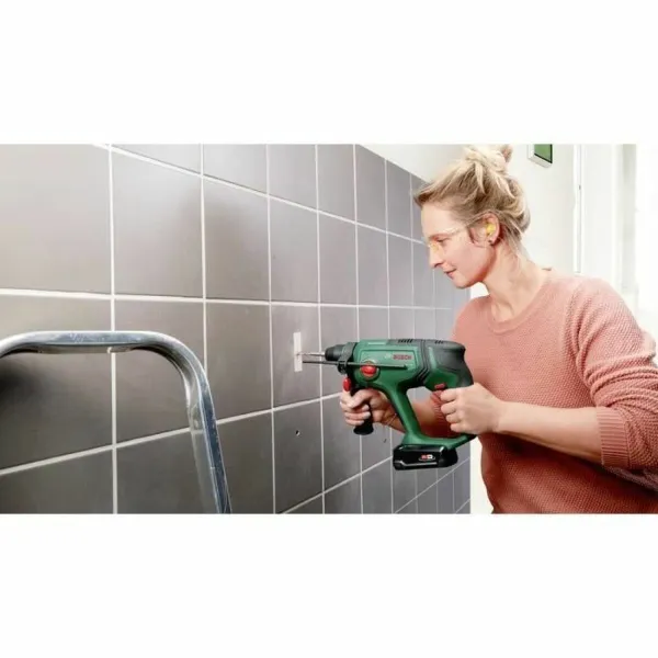 Перфоратор BOSCH UniversalHammer 18V 2,5 Ah