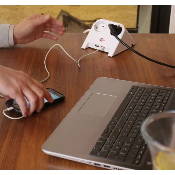 2 kištukų lizdas be maitinimo jungiklio Brennenstuhl 1153520222 3600 W USB x 2 Staltiesė (1,8 m)