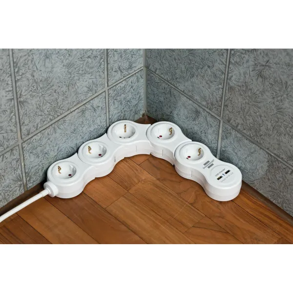 Elektros prailgintuvas su jungikliu, 5 lizdai Brennenstuhl Vario-Power Balta 3600 W USB x 2 (1,4 m)