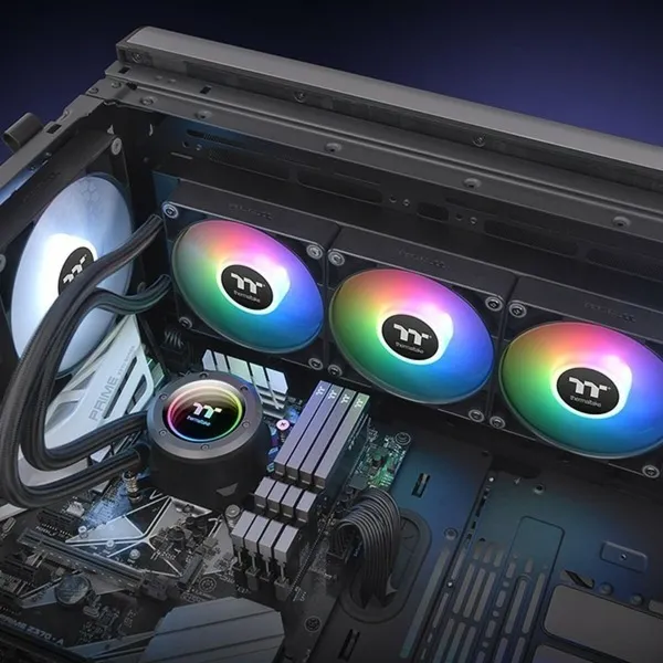 Skysto šaldymo rinkinys THERMALTAKE TH360 ARGB