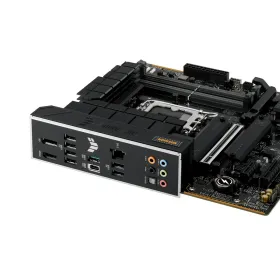 Emolevy Asus LGA 1700