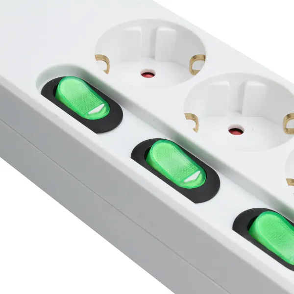 3 kištukų lizdas be maitinimo jungiklio TM Electron TMUAD553 Balta 3680 W (1,5 m)