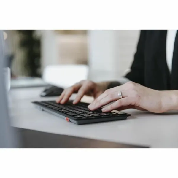 Klaviatūra Cherry KW 9200 MINI Spāņu Qwerty Melns
