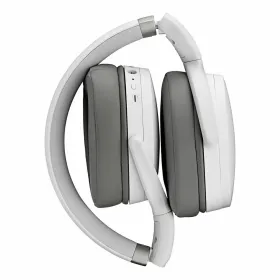 „Guess“ iPhone 15 Pro 6,1 colio pilkas kietas dėklas GUHCP15L4GMGGR su dideliu metaliniu logotipu