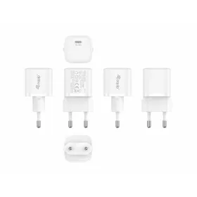 Audi dėklas, skirtas iPhone 15 6,1 colio, juoda | Pirkti internetu — Megaluks