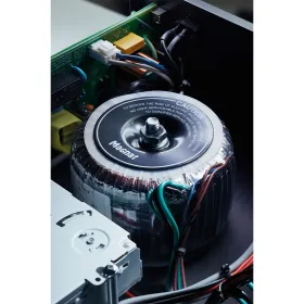 Усилитель Magnat MC 400