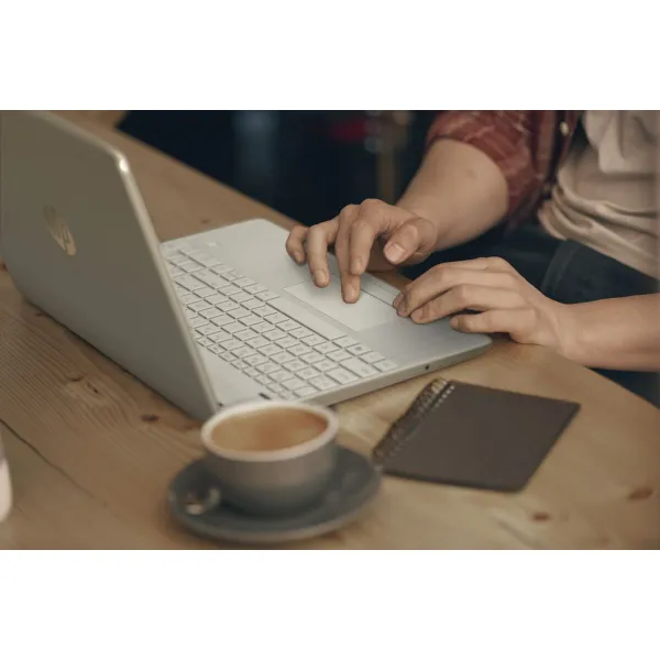 Nešiojamas kompiuteris HP 71X68EA 15,6" AMD Ryzen 3 5300U AMD RYZEN™ 3 5300U 16 GB RAM 1 TB SSD