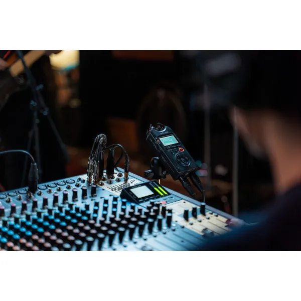 Tallennin Tascam DR-40X Sininen Musta