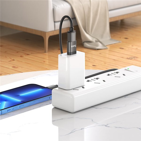Adapteris Hoco UA17 Type-C to USB-A juodas