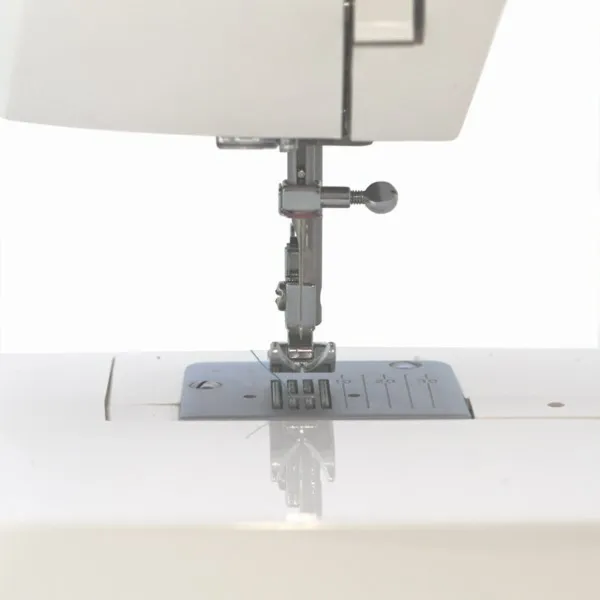 Sewing Machine Łucznik EWA II 2014