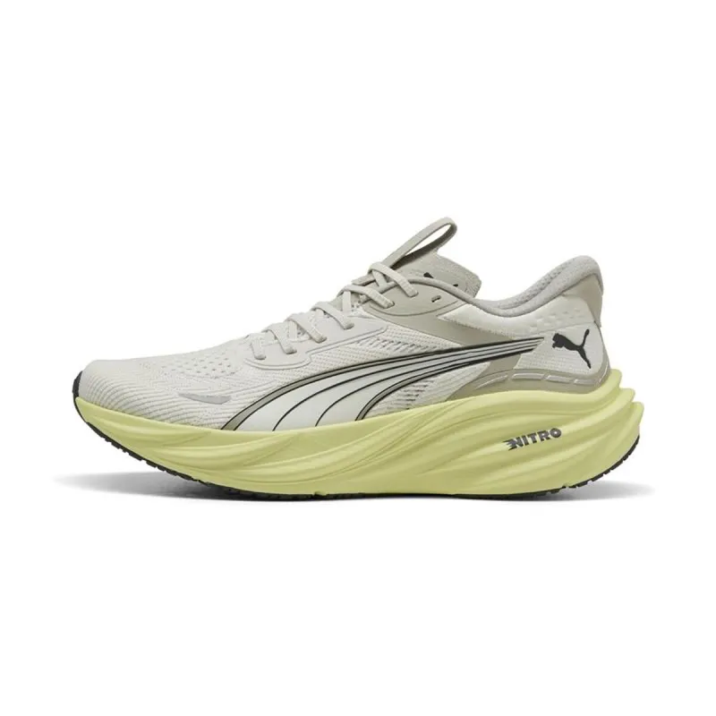 Aikuisten juoksukengät Puma Magnify Nitro 3 Beige