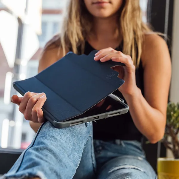 STM Dux Plus - Rugged Case for iPad 11" (2025) / 10.9" (2022) MIL-STD-810G with Apple Pencil Holder (Midnight Blue)
