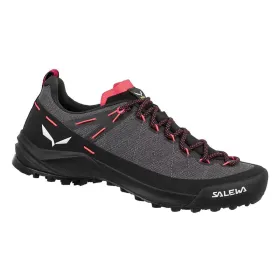 Pastaigu Kurpes Sievietēm Salewa Wildfire Canvas Melns