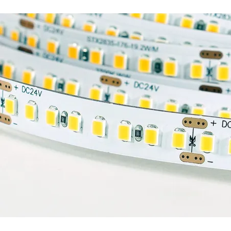 Elastīga LED lente 19.2w/m DC24V WW IP20 2835/176 2395lm