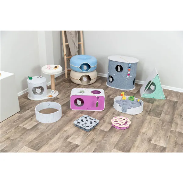 Scratching Post for Cats Trixie Cream 52 cm