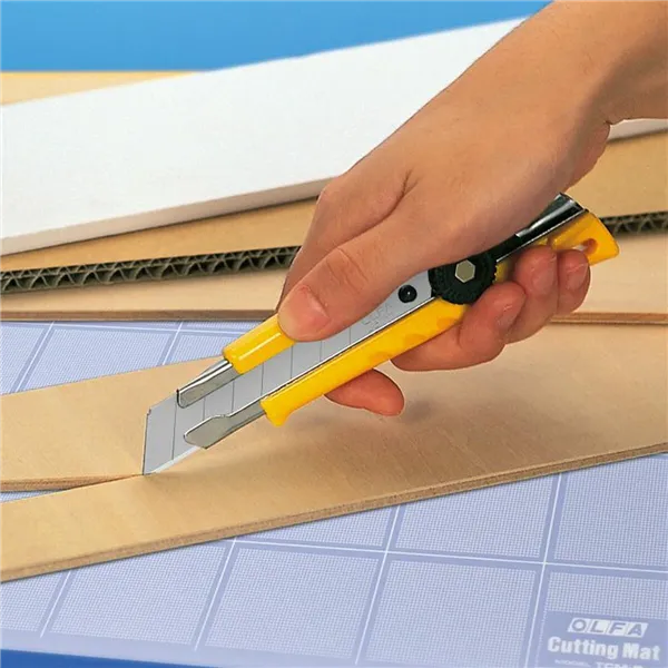 Cutter Olfa  L-1 Yellow Metal Plastic 0,5 mm