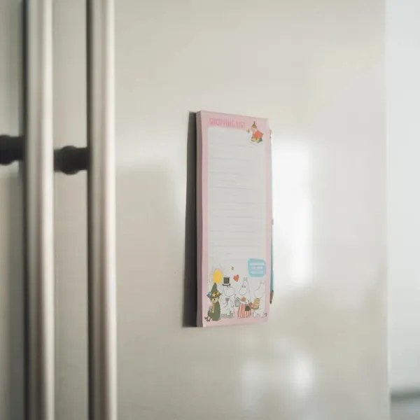 Moomins - Magnetic notebook / shopping list for the fridge + pencil (10 x 21 cm)