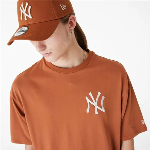 Short-sleeve Sports T-shirt New Era LEAGUE ESSNTLS LC OS TEE NEYYAN 60435552 Brown (M)