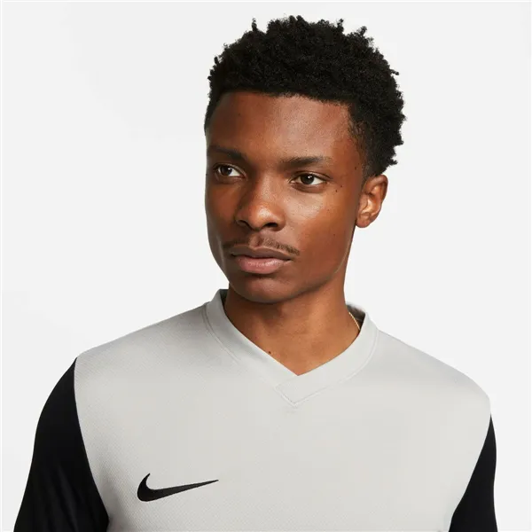 Men’s Short Sleeve T-Shirt Nike TIEMPO PREMIER 2 TEE DH8035 052 Grey